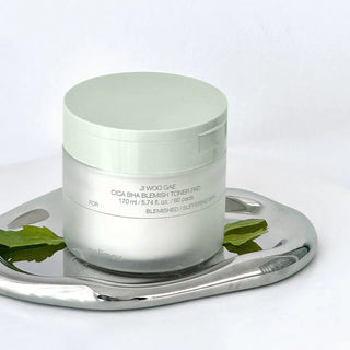 Celimax Cica BHA Blemish Toner Pad (60 Discos) – Poros & Textura