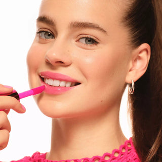 Essence Lip Oil Hydra Kiss - Cranberry Is Back