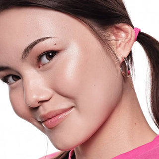 Essence Soft Touch Bouncy Glow – Glazing Gleam