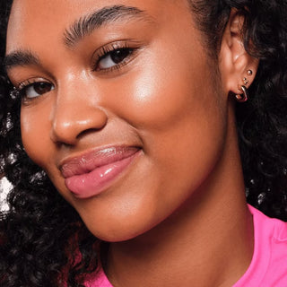 Essence Baby Got Glow Stick 5.5g – Golden Aura