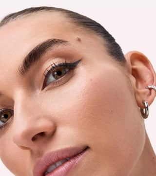 Catrice Jewel Glide Effect Delineador de Olhos – Black Diamond