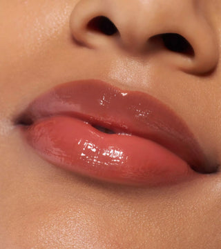 Essence Juicy Bomb Glossy Butter Balm – Caramelt My Heart