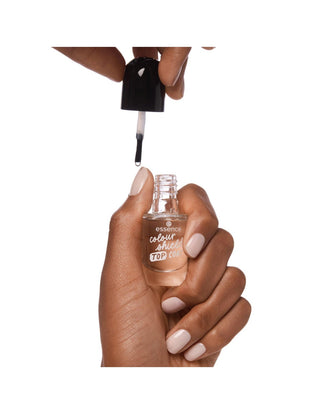Essence Colour Grip Top Coat – Proteção & Fixação