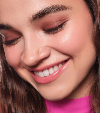 Delineador de ojos en gel Essence Satin Blend 05: precisión y larga duración