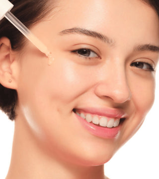 Essence Hello, Good Stuff! Glow-C Sérum 30mL – Luminosidade & Manchas