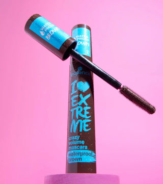 Essence Máscara de Pestanas I Love Extreme Crazy – Brown Volume