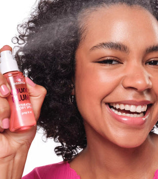 Essence Bouncy Plump Hydrating Dewy Spray 50mL – Fixação & Glow