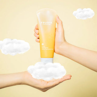 Frudia Citrus Micro Cleansing Espuma de Limpeza 145mL – Manchas & Luminosidade