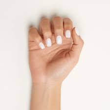 Essence Verniz Gel Nail Colour - Icing on the cake