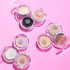 Essence Sombra Mono Eyeshadow Matte – Neutral Brown