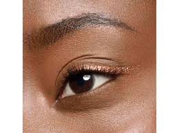 Delineador de ojos líquido Essence Color It! – 01 Bronce Tostado