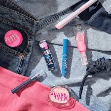 Essence Jeans Club Lip & Cheek Mousse – Blush & Batom