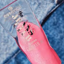 Essence Jeans Club Lipgloss – Brilho Intenso