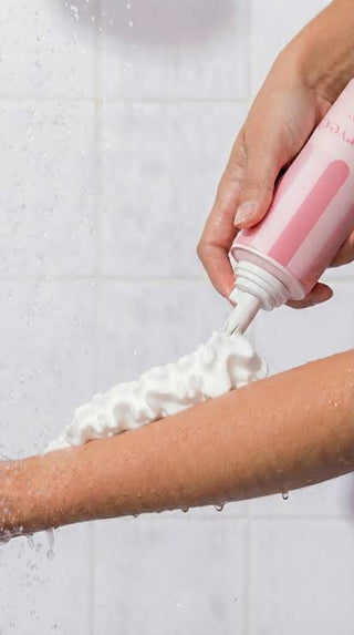 Deserved Espuma de Banho Strawberry Milkshake 250mL – Nutrição & Suavidade