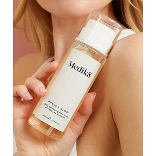 Medik8 Press & Glow Tónico 200mL – Esfoliação & Luminosidade