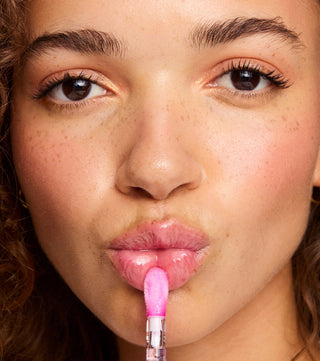 Makeup Revolution Óleo labial Pout Lip - Raspberry Pink