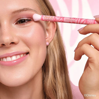 Essence Alice in Wonderland Pincel de Sombras – Esfumado & Precisão